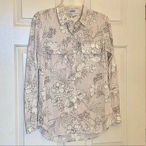 Express. Button down. Floral. Striped. S/P..